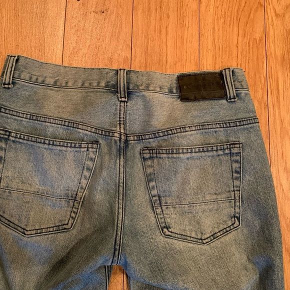 Bullhead Denim Co stacked skinny jeans 28 x 30
EXCellent Pre-owned Condition - Picture 3 of 11